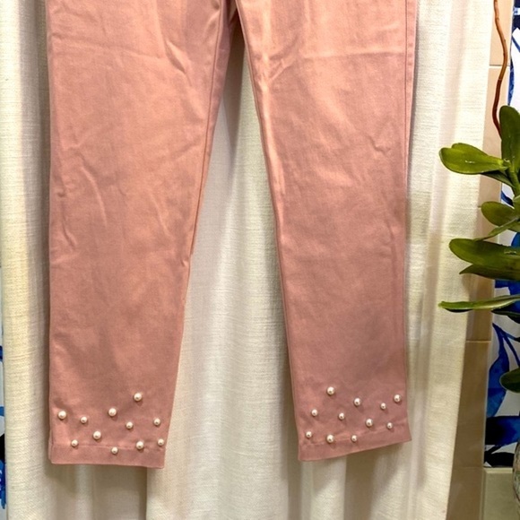 NWOT Attyre New York Pink Rayon Nylon & Spandex Pearl Embellished Jeans Size 10 - Picture 3 of 7